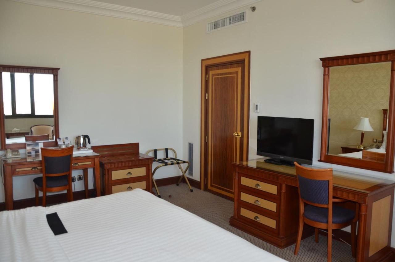 Le Meridien Ал Хада Екстериор снимка